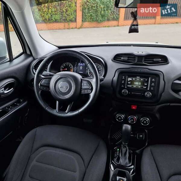 Внедорожник / Кроссовер Jeep Renegade 2016 в Черкассах