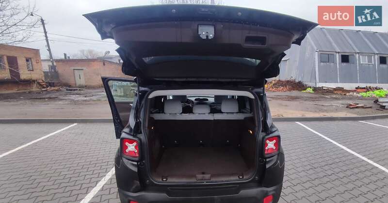 Позашляховик / Кросовер Jeep Renegade 2016 в Вінниці