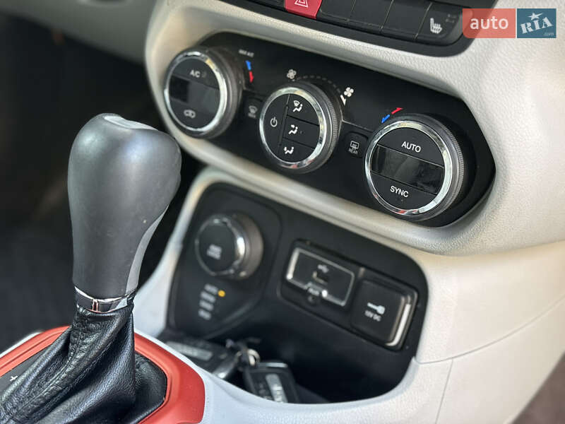 Внедорожник / Кроссовер Jeep Renegade 2016 в Лубнах фото 63 Внедорожник / Кроссовер Jeep Renegade 2016 в Лубнах