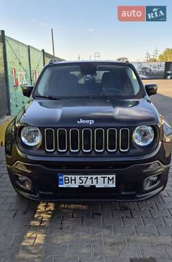 Внедорожник / Кроссовер Jeep Renegade 2015 в 