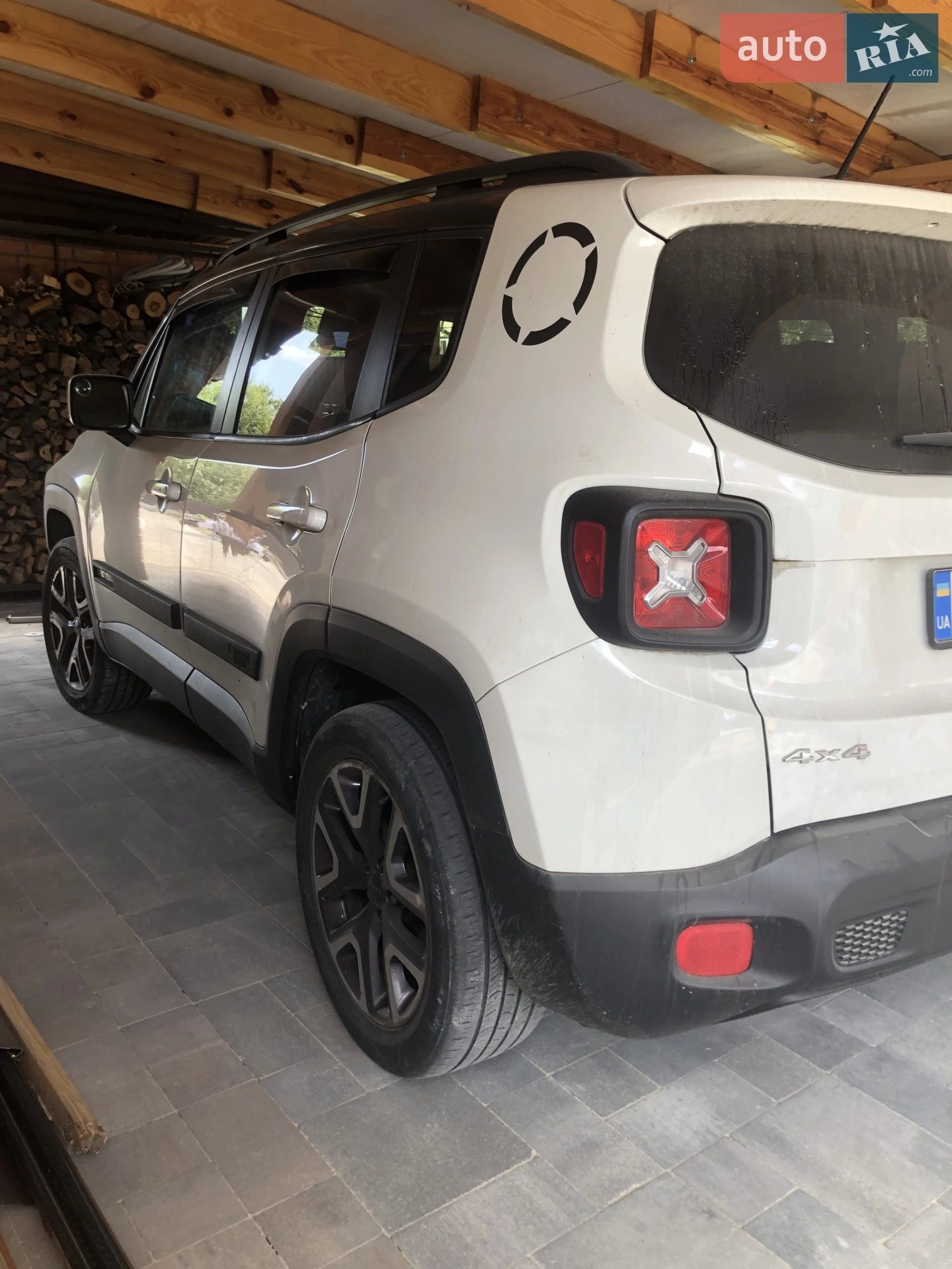 2016 Jeep Renegade - мініатюра 4