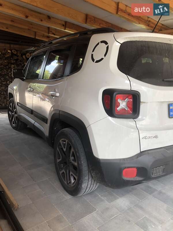 Позашляховик / Кросовер Jeep Renegade 2016 в Києві