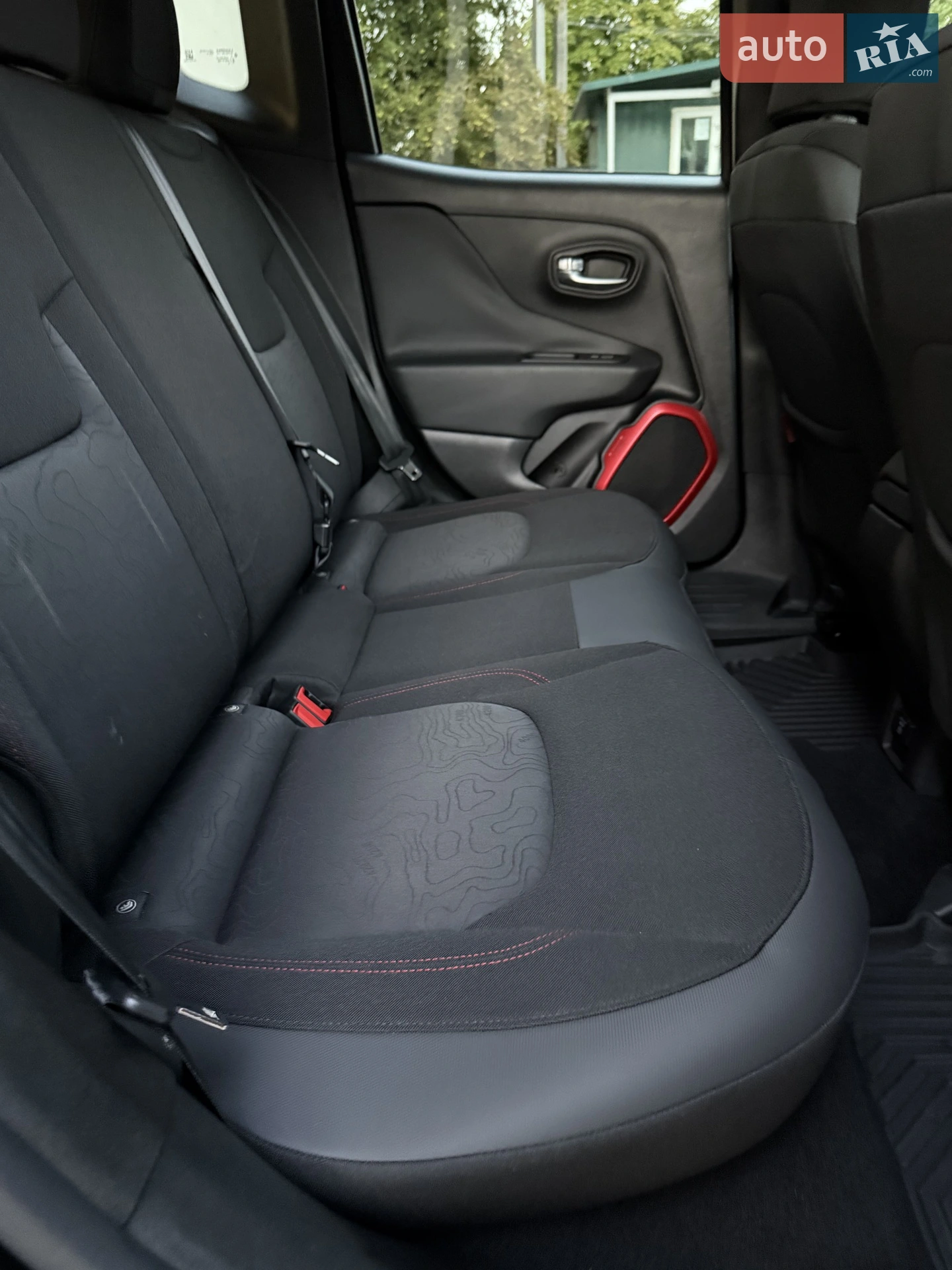 2015 Jeep Renegade - мініатюра 30