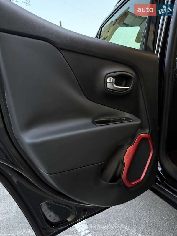 Внедорожник / Кроссовер Jeep Renegade 2015 в Львове фото 32 Внедорожник / Кроссовер Jeep Renegade 2015 в Львове