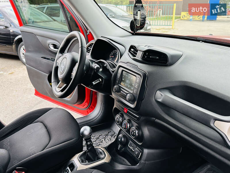 Позашляховик / Кросовер Jeep Renegade 2015 в Харкові фото 38 Позашляховик / Кросовер Jeep Renegade 2015 в Харкові