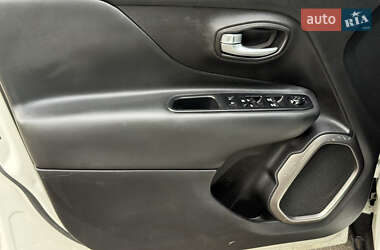 Внедорожник / Кроссовер Jeep Renegade 2019 в 