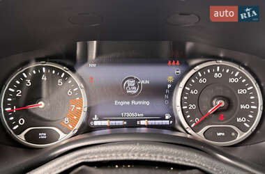Внедорожник / Кроссовер Jeep Renegade 2019 в 