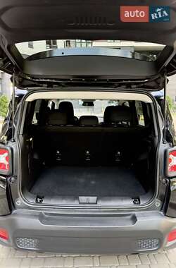 Внедорожник / Кроссовер Jeep Renegade 2020 в 
