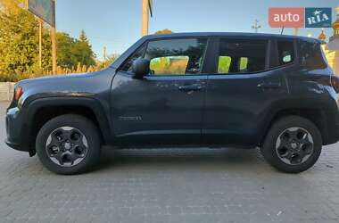 Внедорожник / Кроссовер Jeep Renegade 2022 в 