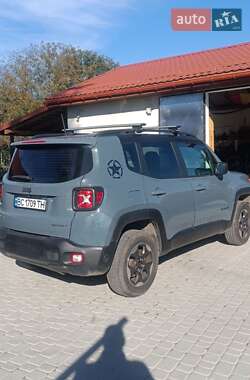 Внедорожник / Кроссовер Jeep Renegade 2016 в Львове