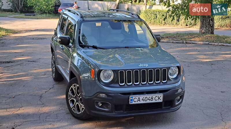 Позашляховик / Кросовер Jeep Renegade 2017 в Києві