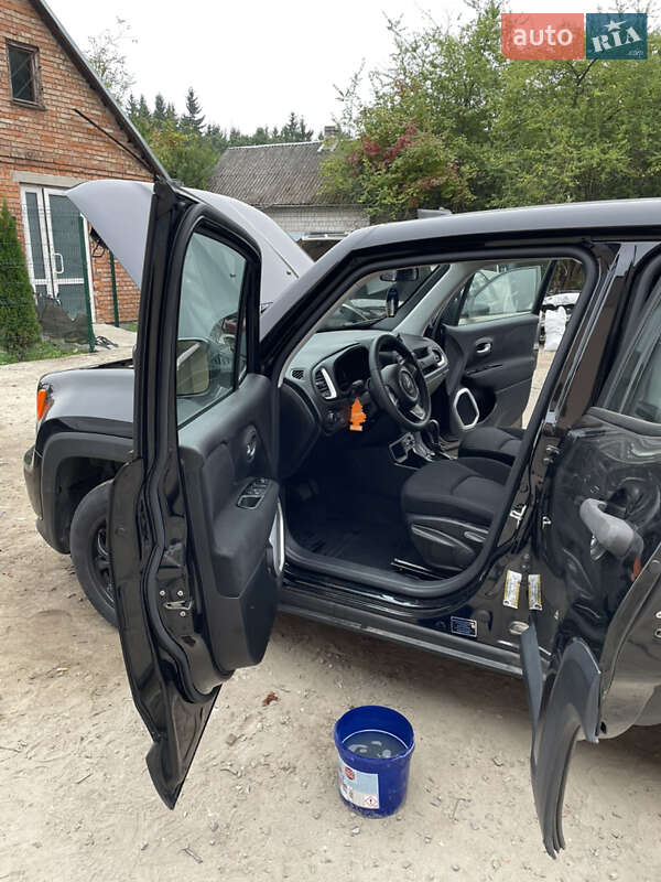 Внедорожник / Кроссовер Jeep Renegade 2019 в Львове