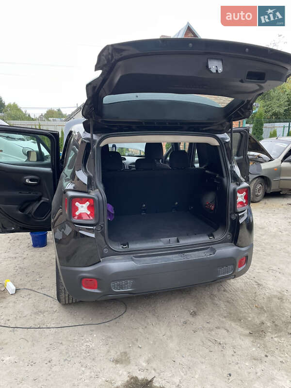 Внедорожник / Кроссовер Jeep Renegade 2019 в Львове