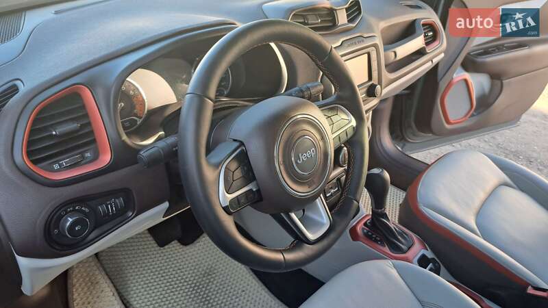 Позашляховик / Кросовер Jeep Renegade 2017 в Києві