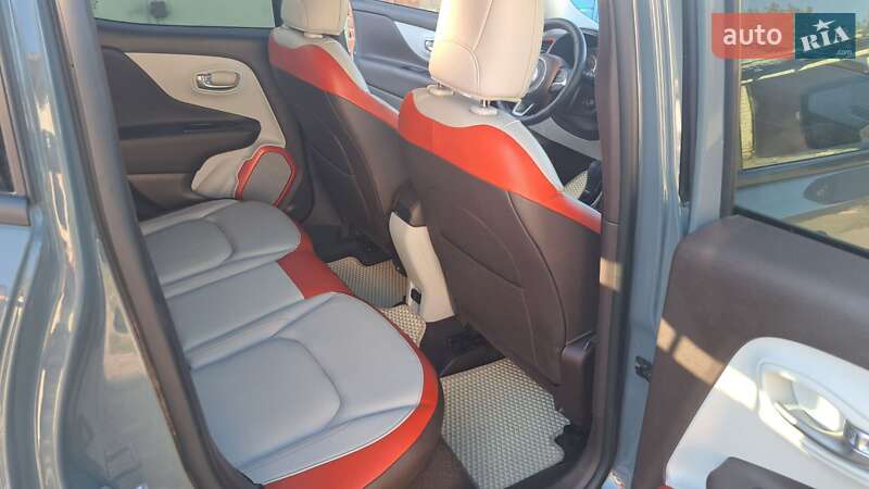 Позашляховик / Кросовер Jeep Renegade 2017 в Києві