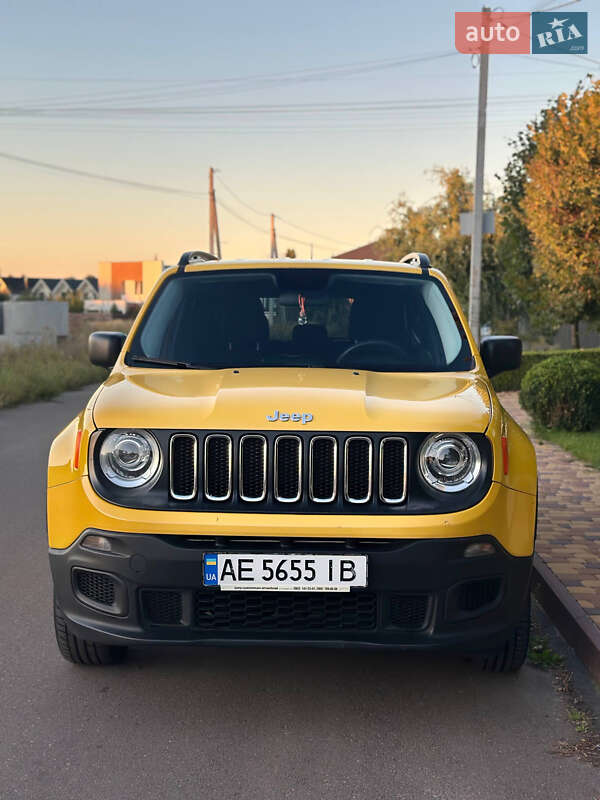 Внедорожник / Кроссовер Jeep Renegade 2016 в Киеве фото 5 Внедорожник / Кроссовер Jeep Renegade 2016 в Киеве