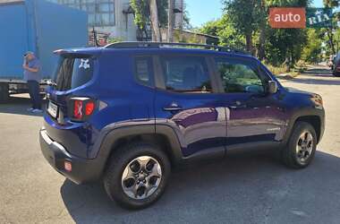 Внедорожник / Кроссовер Jeep Renegade 2017 в 