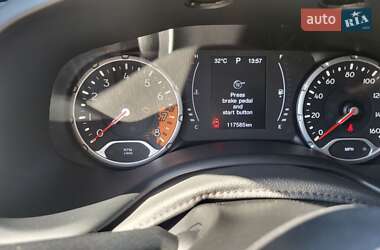 Внедорожник / Кроссовер Jeep Renegade 2017 в 