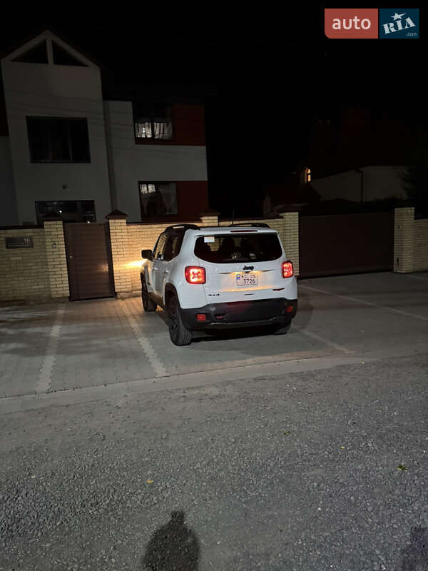 Позашляховик / Кросовер Jeep Renegade 2018 в Луцьку фото 2 Позашляховик / Кросовер Jeep Renegade 2018 в Луцьку