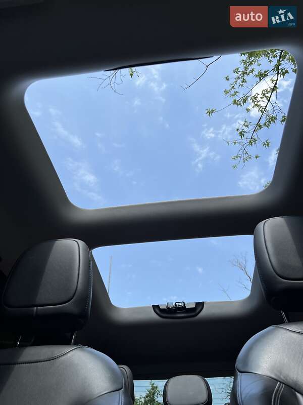 Позашляховик / Кросовер Jeep Renegade 2016 в Дніпрі