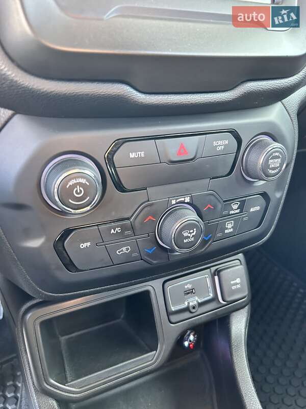Внедорожник / Кроссовер Jeep Renegade 2020 в Сумах