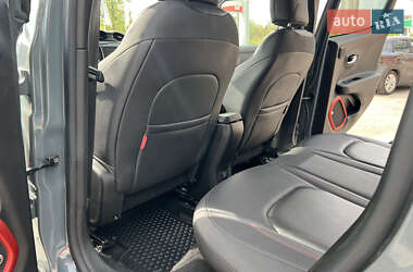 Внедорожник / Кроссовер Jeep Renegade 2016 в 