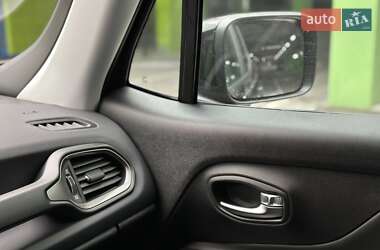Внедорожник / Кроссовер Jeep Renegade 2022 в 