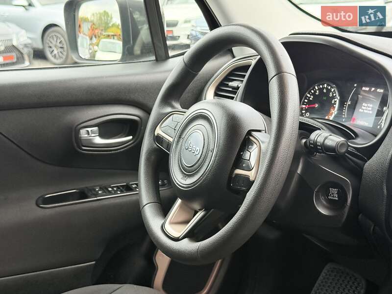 Внедорожник / Кроссовер Jeep Renegade 2016 в Харькове
