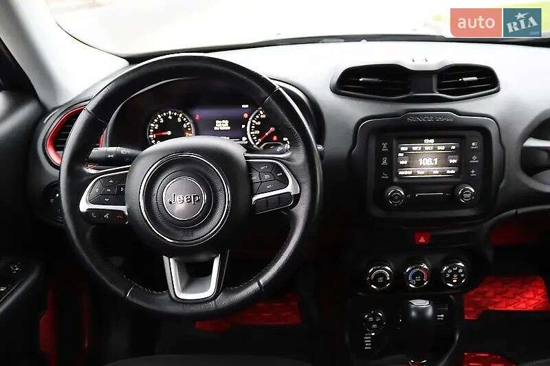 Внедорожник / Кроссовер Jeep Renegade 2016 в Чорткове