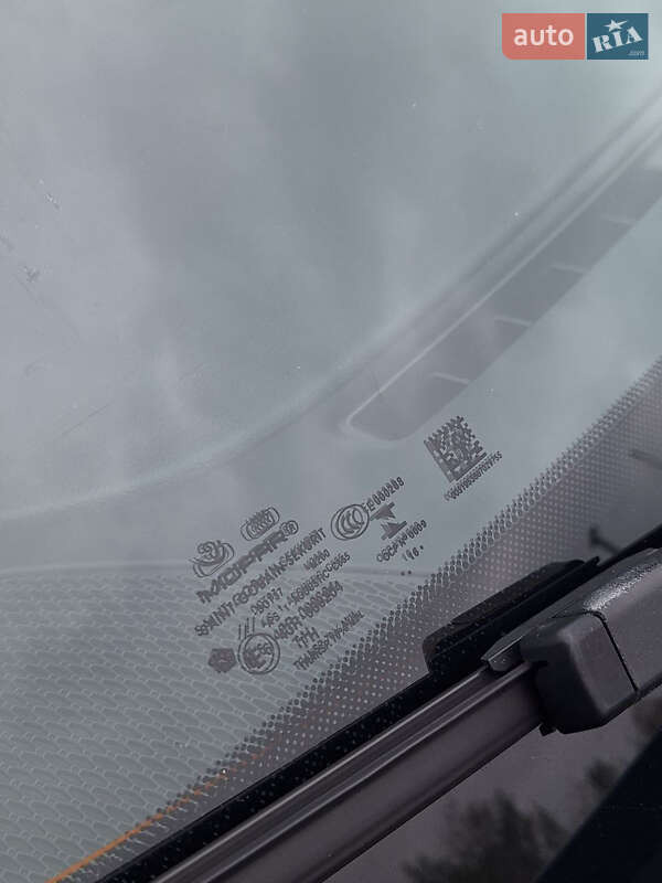 Позашляховик / Кросовер Jeep Renegade 2015 в Києві