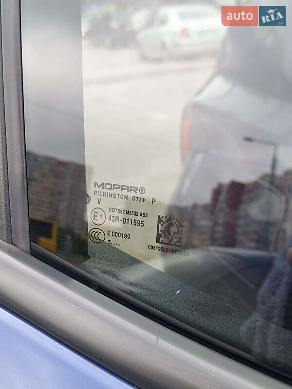 Позашляховик / Кросовер Jeep Renegade 2015 в Києві