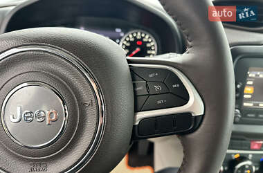 Внедорожник / Кроссовер Jeep Renegade 2017 в 