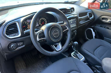 Внедорожник / Кроссовер Jeep Renegade 2017 в 
