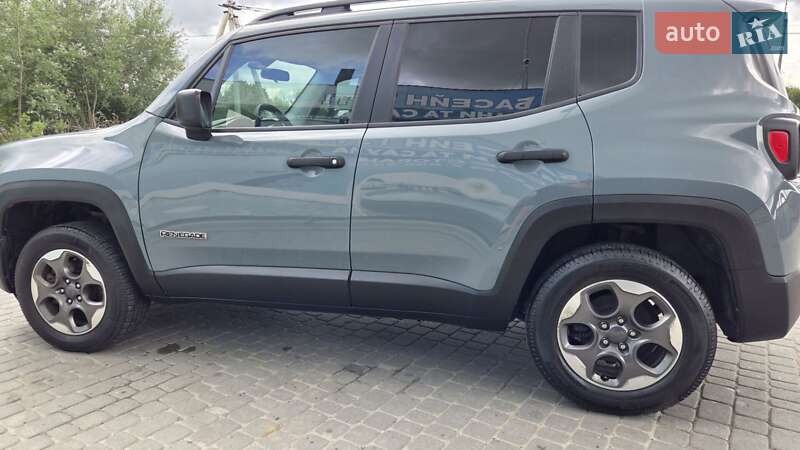 Внедорожник / Кроссовер Jeep Renegade 2017 в Львове