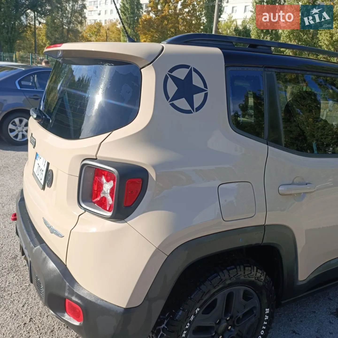2016 Jeep Renegade - мініатюра 4