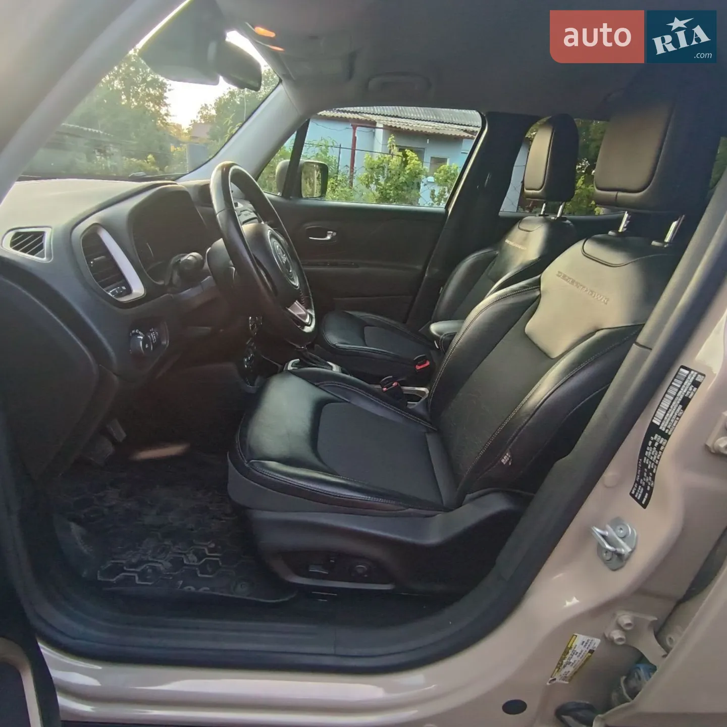 2016 Jeep Renegade - мініатюра 18
