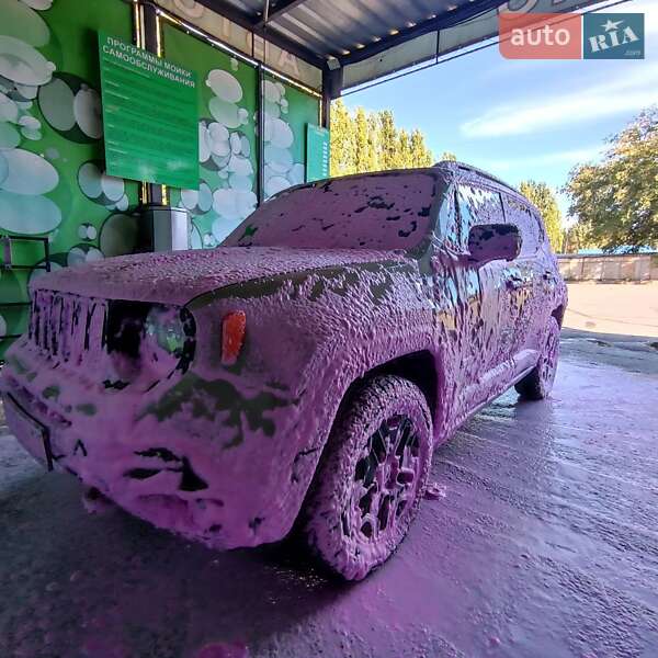 Позашляховик / Кросовер Jeep Renegade 2016 в Запоріжжі