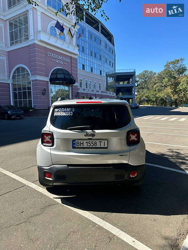 Позашляховик / Кросовер Jeep Renegade 2016 в Одесі