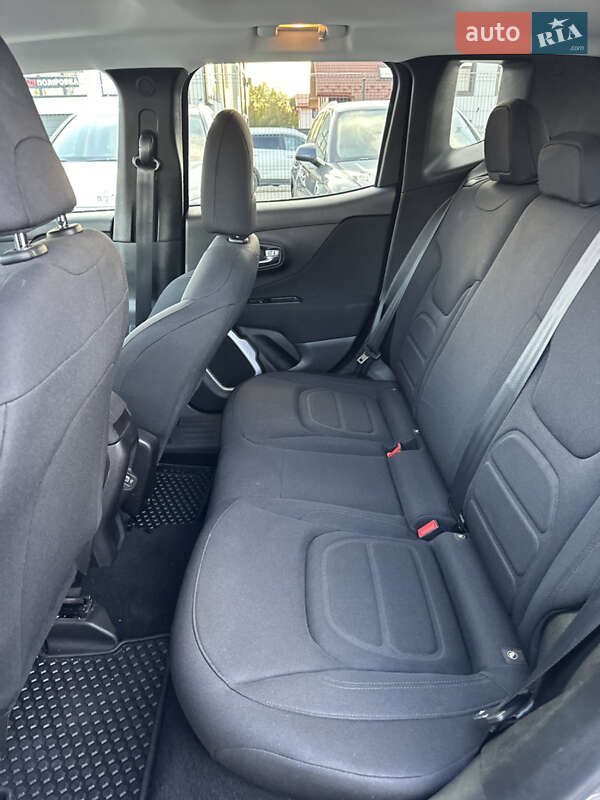 Внедорожник / Кроссовер Jeep Renegade 2018 в Ивано-Франковске