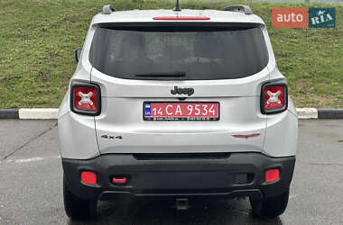 Внедорожник / Кроссовер Jeep Renegade 2015 в 