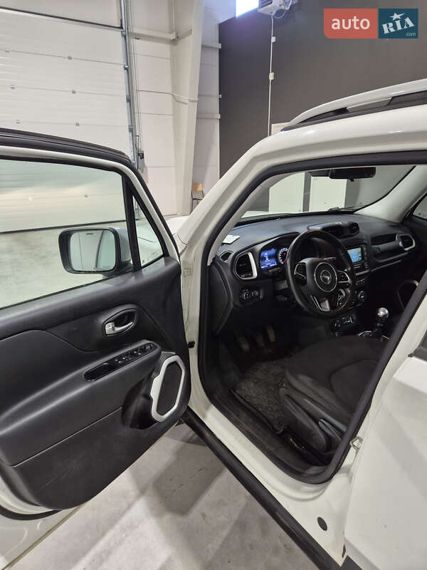 Позашляховик / Кросовер Jeep Renegade 2015 в Тернополі