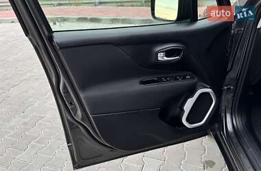 Внедорожник / Кроссовер Jeep Renegade 2018 в 