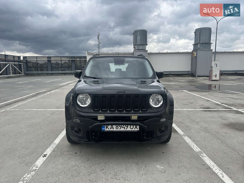 Внедорожник / Кроссовер Jeep Renegade 2016 в 