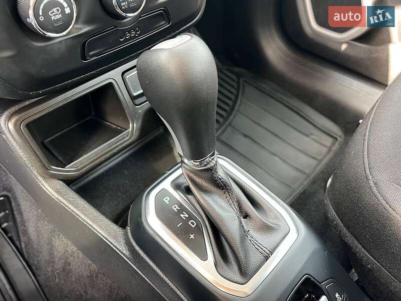 Внедорожник / Кроссовер Jeep Renegade 2019 в Львове