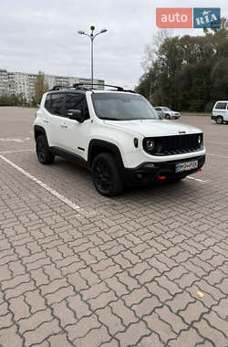 Внедорожник / Кроссовер Jeep Renegade 2018 в 