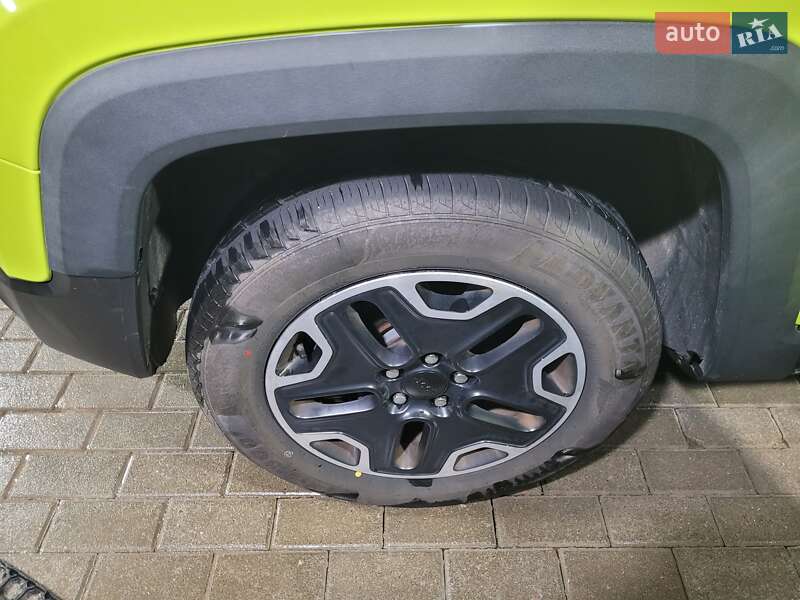 Позашляховик / Кросовер Jeep Renegade 2017 в Львові