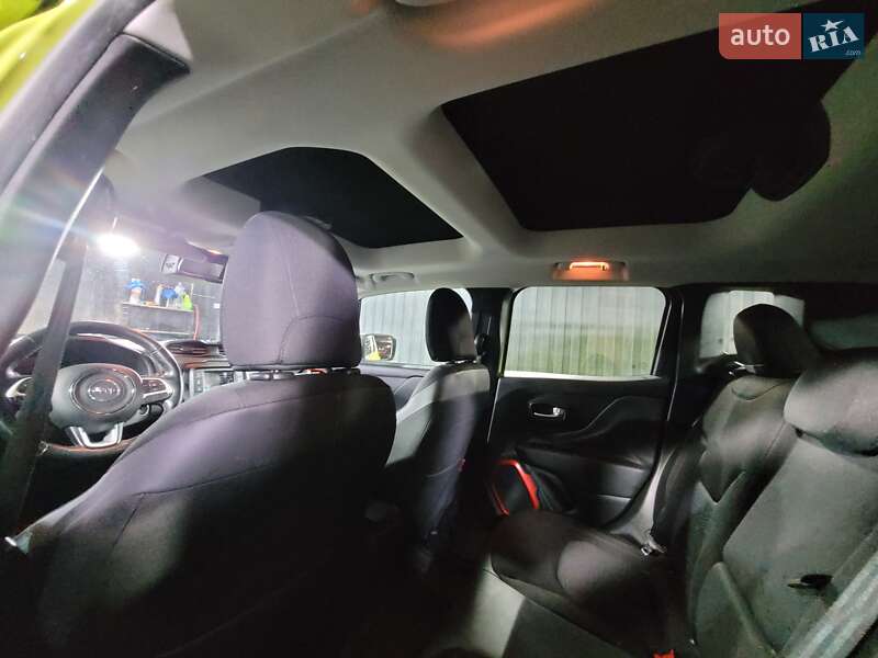 Позашляховик / Кросовер Jeep Renegade 2017 в Львові