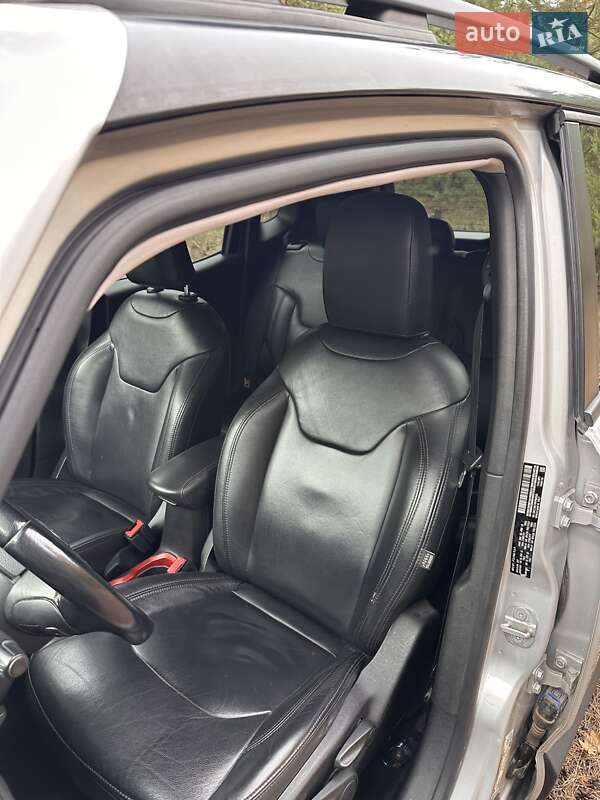 Внедорожник / Кроссовер Jeep Renegade 2015 в Днепре