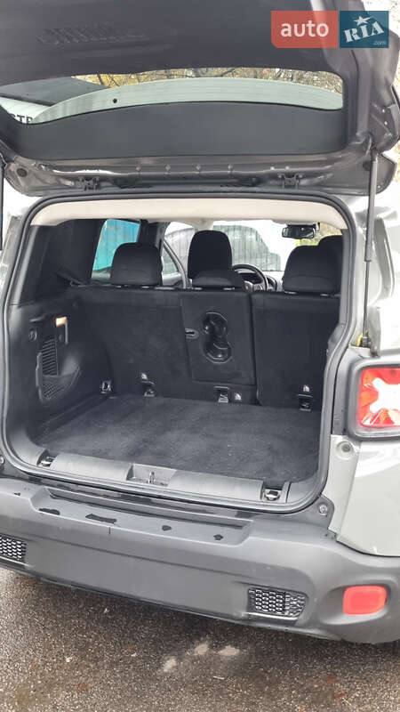 Внедорожник / Кроссовер Jeep Renegade 2019 в Киеве