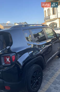 Позашляховик / Кросовер Jeep Renegade 2017 в  фото 2 Позашляховик / Кросовер Jeep Renegade 2017 в
